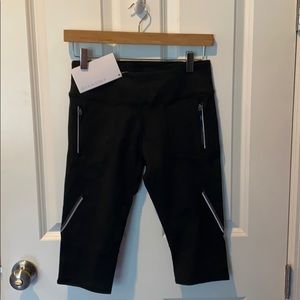 Fabletics crop leggings